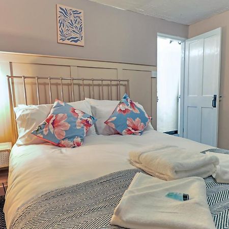 Bay Tree Cottage, Sleeps 7 Close To The Marina Burnham-on-Crouch Zewnętrze zdjęcie