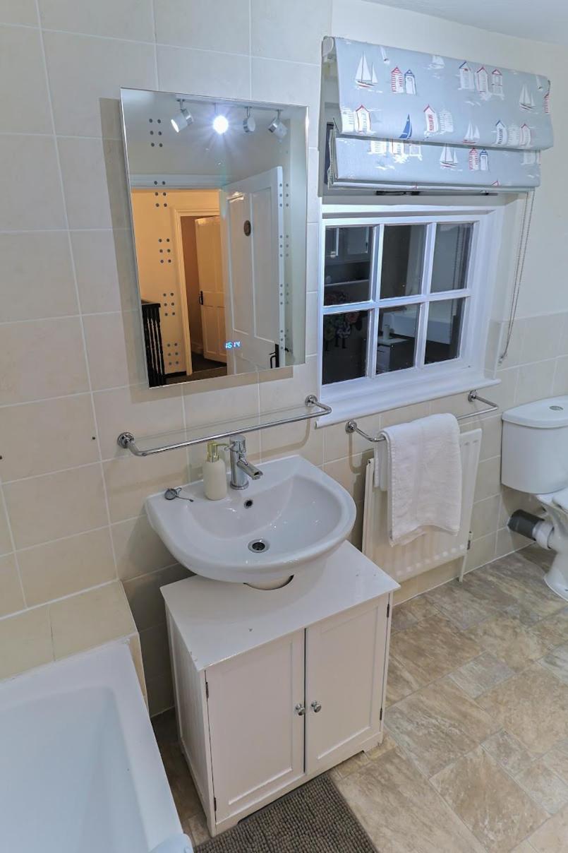 Bay Tree Cottage, Sleeps 7 Close To The Marina Burnham-on-Crouch Zewnętrze zdjęcie