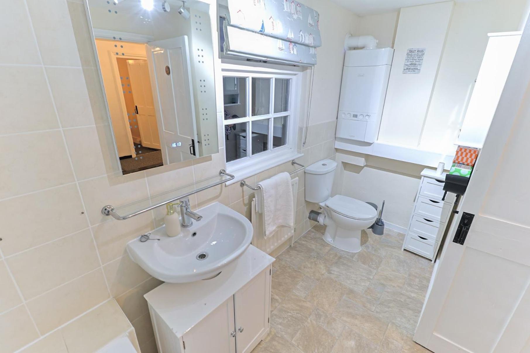 Bay Tree Cottage, Sleeps 7 Close To The Marina Burnham-on-Crouch Zewnętrze zdjęcie